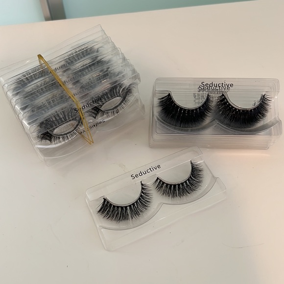 Lashes - Picture 2 of 2